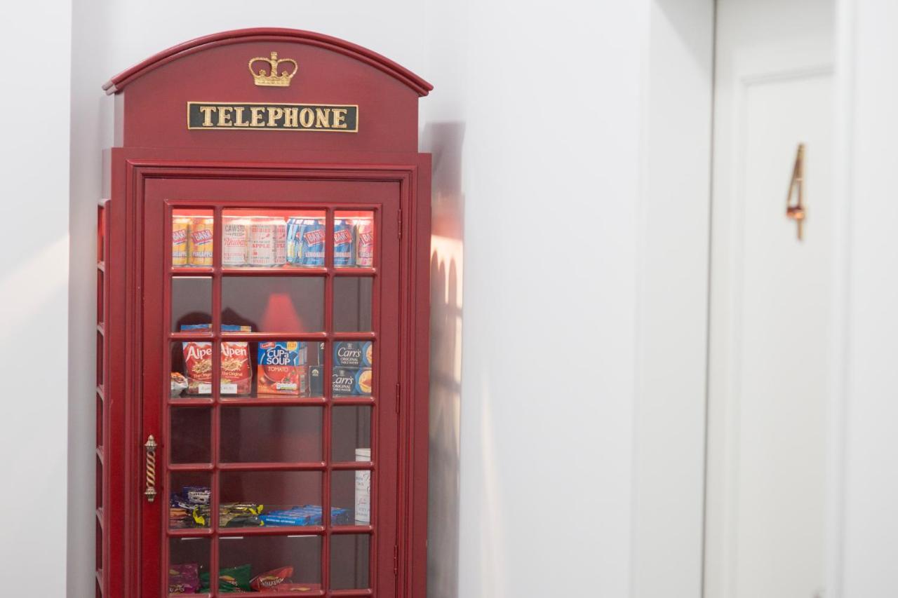 List Five - Your British Guesthouse Щутгарт Екстериор снимка